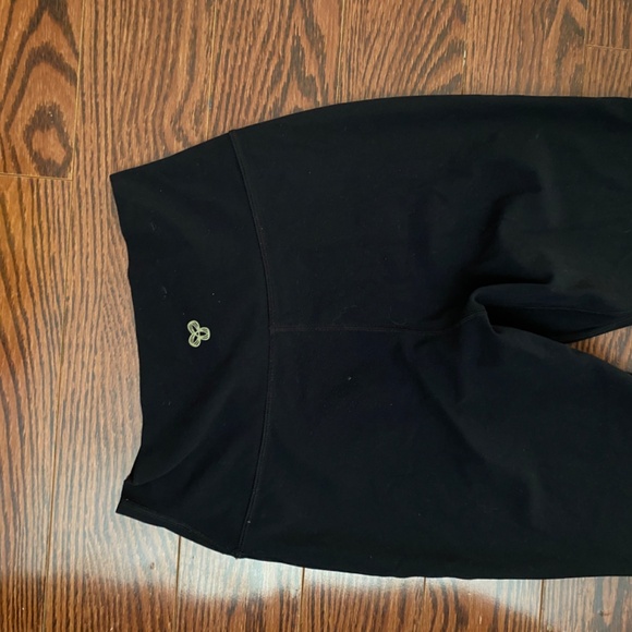 butter aritzia flare leggings - Picture 3 of 5